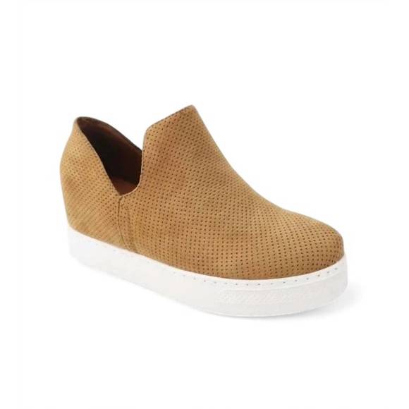 NEW BAMBOO women's rise-05 sneaker in tan - Picture 1 of 1